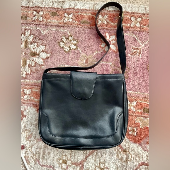 Gucci Handbags - Gucci tom ford era vintage shoulder bag